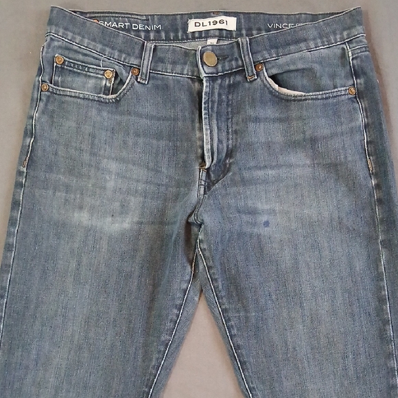 DL1961 Classic Blue Jeans - Picture 1 of 4